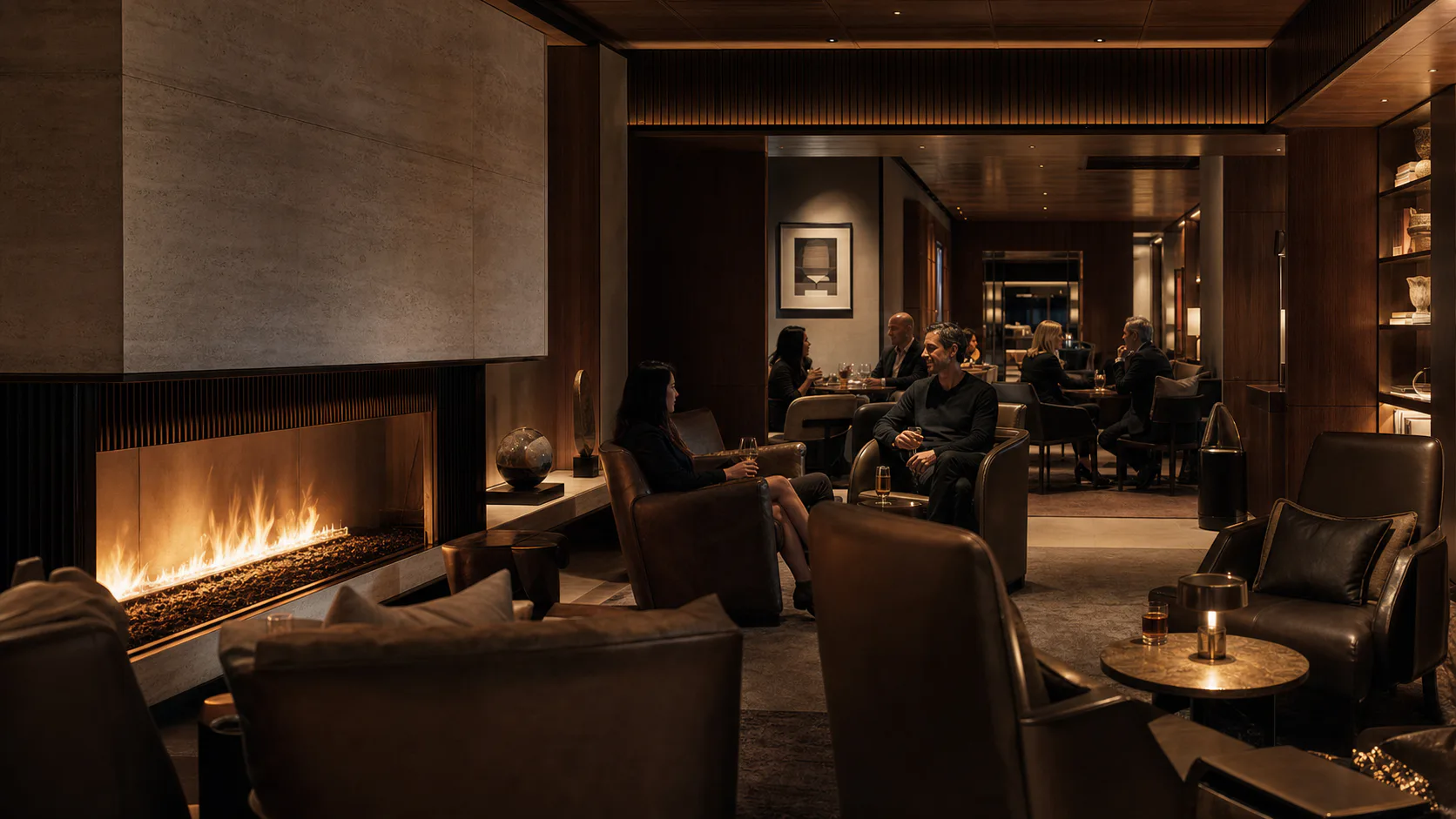 Kaminlounge von The Peak am späten Abend